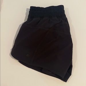 Black lululemon shorts!